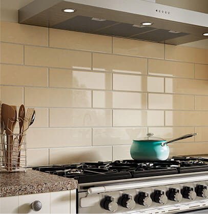 Kitchen with Tiled Backsplash